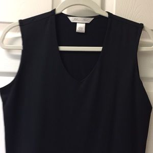 Jillian Nicole V-neck Sleeveless Top